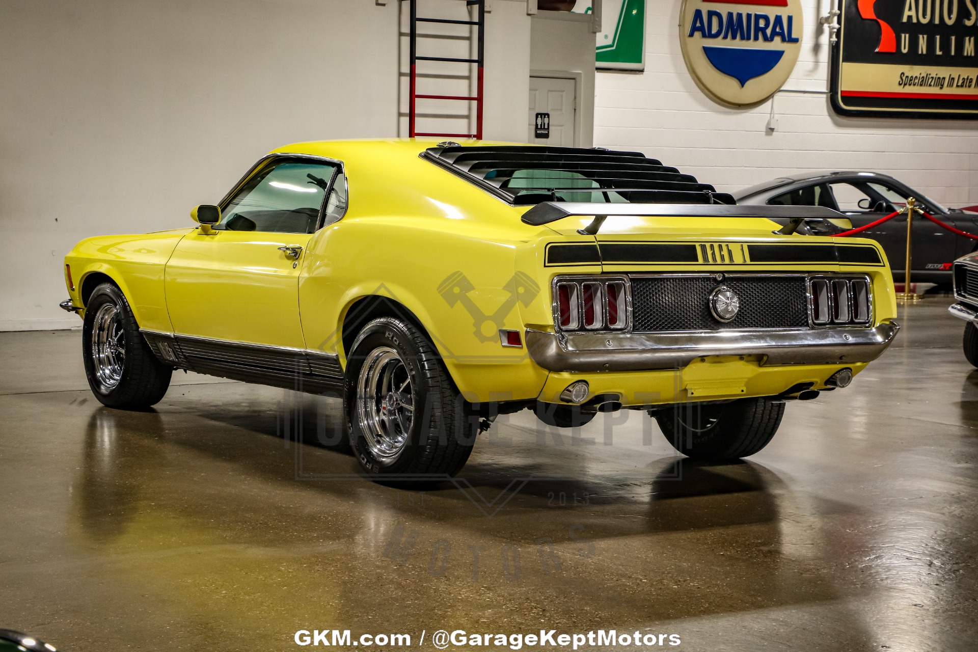 Ford-Mustang-1970-Yellow-Black-24