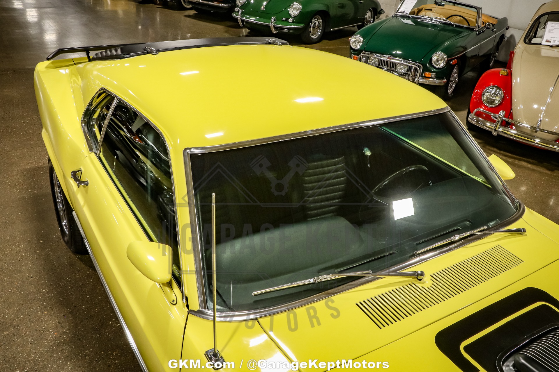 Ford-Mustang-1970-Yellow-Black-32