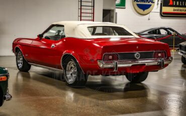Ford-Mustang-1971-Red-White