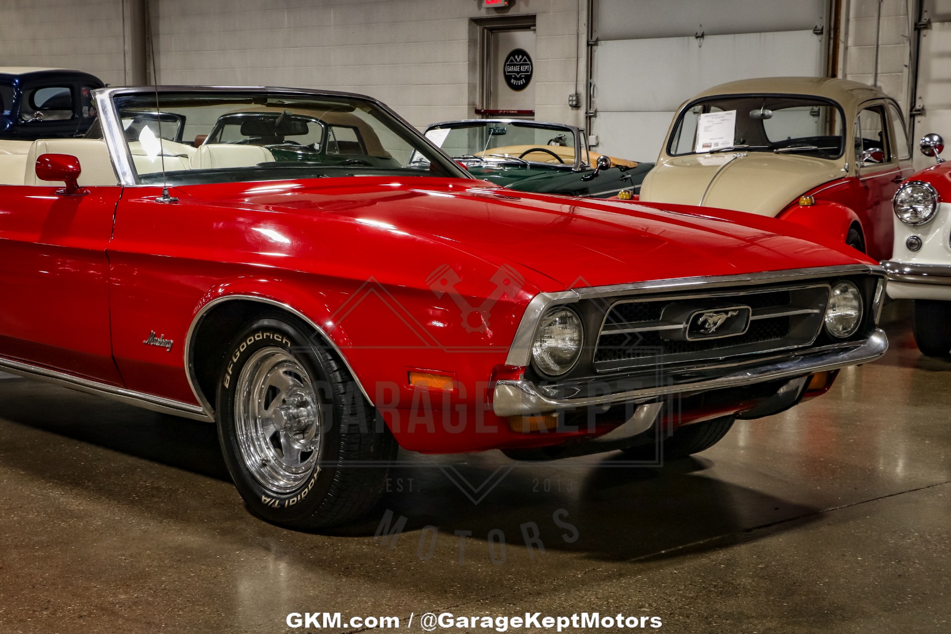 Ford-Mustang-1971-Red-White-40