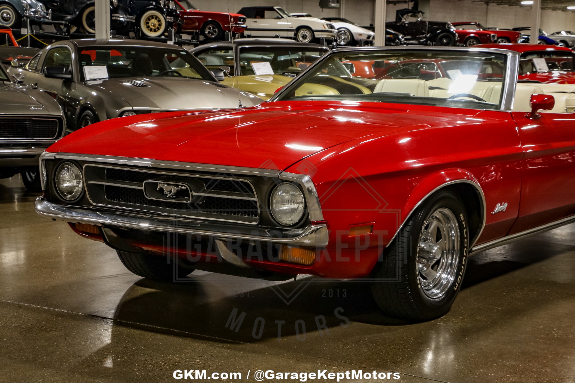 Ford-Mustang-1971-Red-White-42