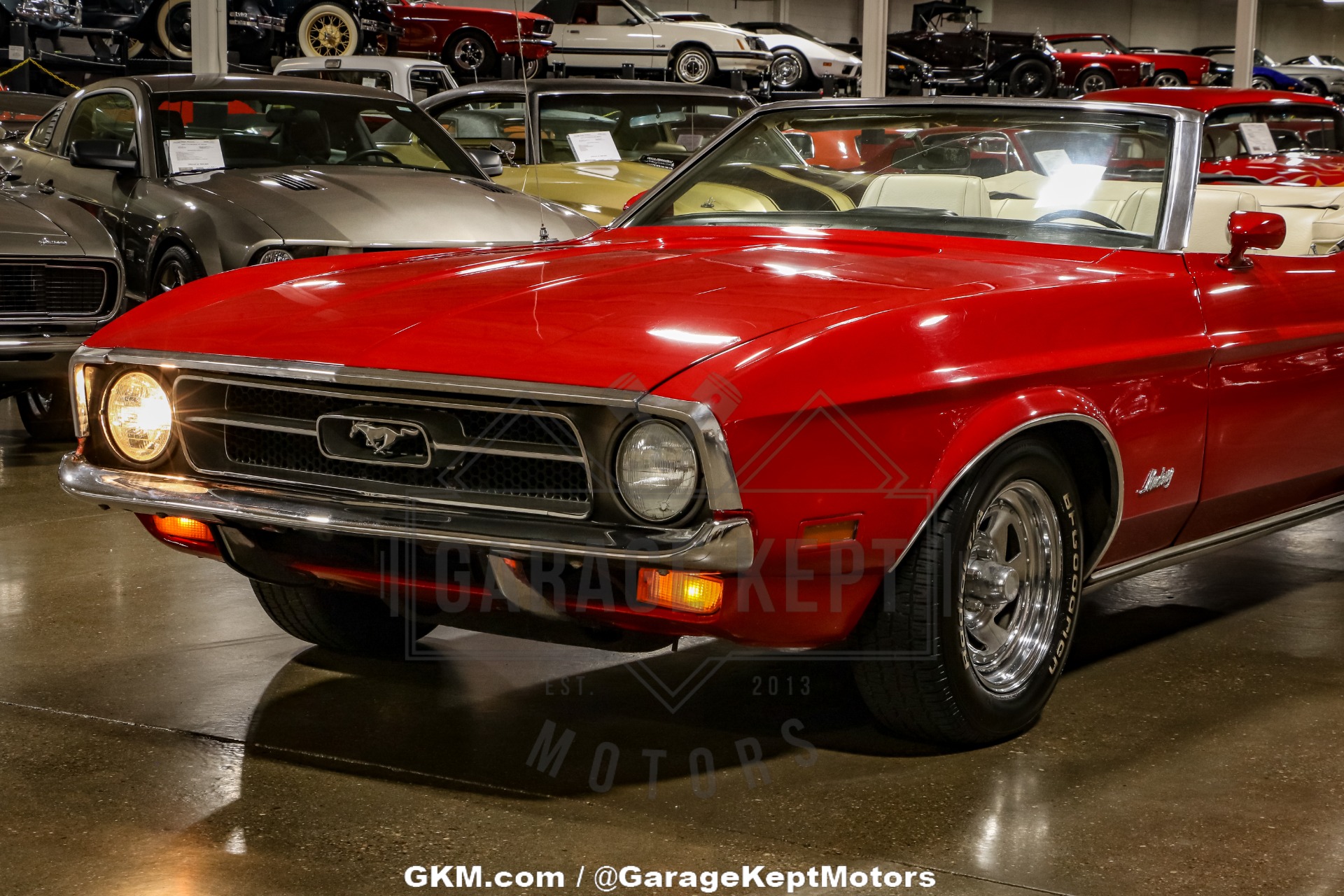 Ford-Mustang-1971-Red-White-45