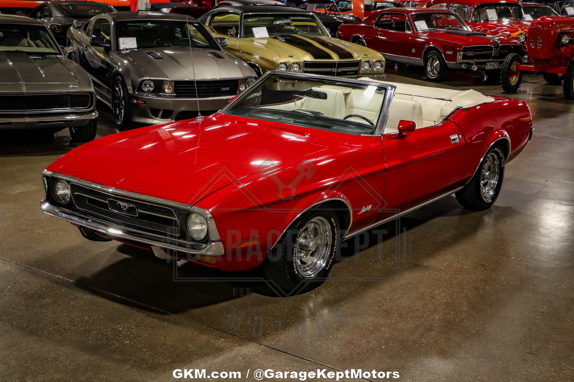 Ford-Mustang-1971-Red-White-8