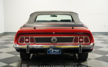Ford-Mustang-1973-Bright-Red-Black-14