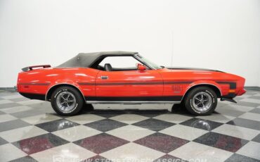 Ford-Mustang-1973-Bright-Red-Black-17