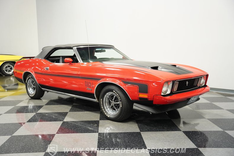 Ford-Mustang-1973-Bright-Red-Black-19