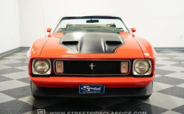 Ford-Mustang-1973-Bright-Red-Black-20