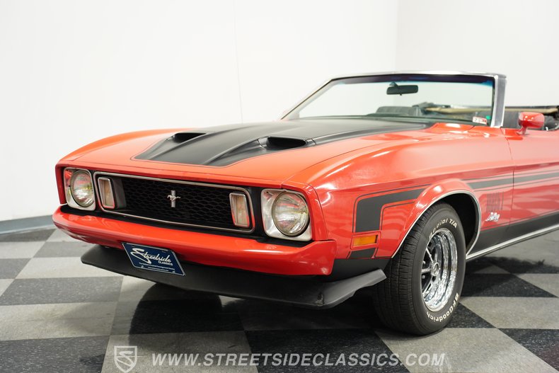 Ford-Mustang-1973-Bright-Red-Black-21