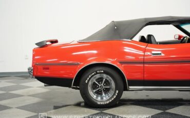 Ford-Mustang-1973-Bright-Red-Black-28
