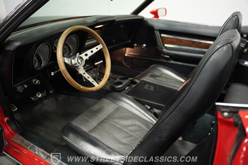 Ford-Mustang-1973-Bright-Red-Black-3