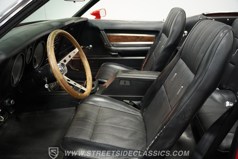 Ford-Mustang-1973-Bright-Red-Black-37