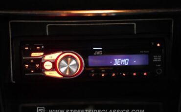 Ford-Mustang-1973-Bright-Red-Black-42