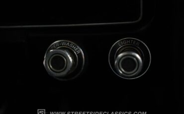 Ford-Mustang-1973-Bright-Red-Black-47