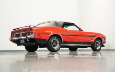 Ford-Mustang-1973-Bright-Red-Black-6