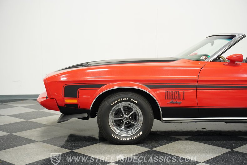 Ford-Mustang-1973-Bright-Red-Black-8