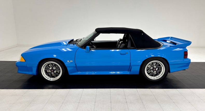 Ford-Mustang-1988-Grabber-Blue-Black-1