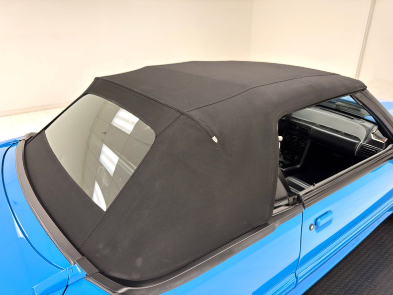 Ford-Mustang-1988-Grabber-Blue-Black-10