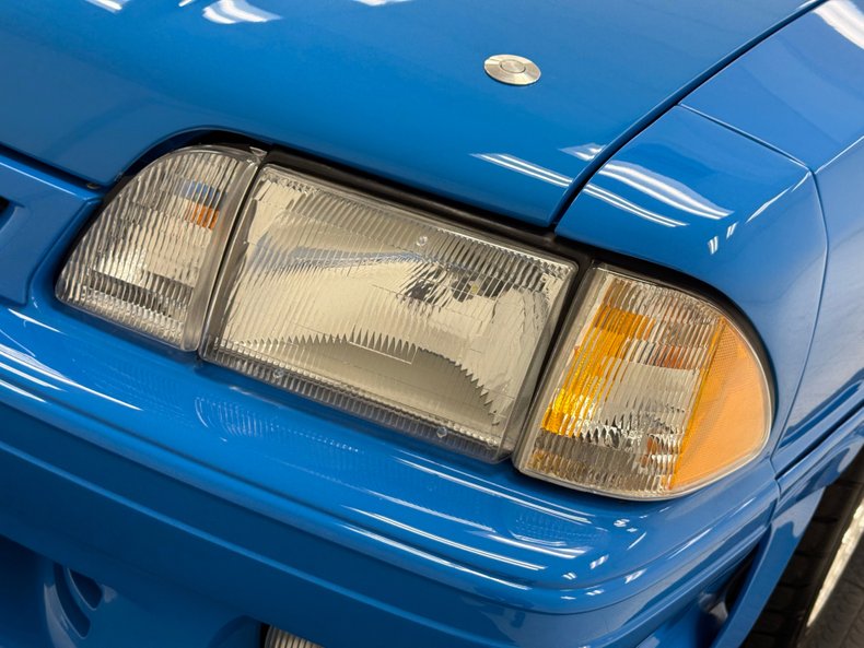 Ford-Mustang-1988-Grabber-Blue-Black-22