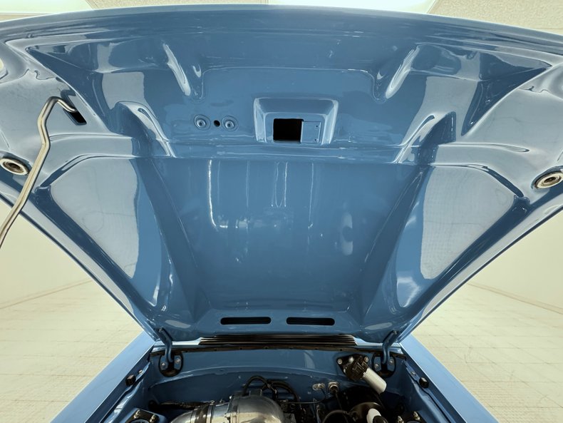 Ford-Mustang-1988-Grabber-Blue-Black-26