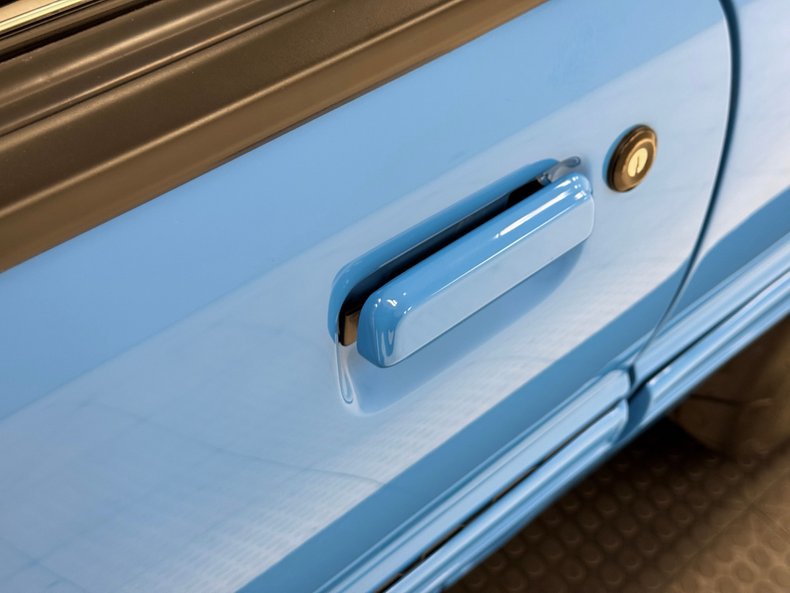 Ford-Mustang-1988-Grabber-Blue-Black-28