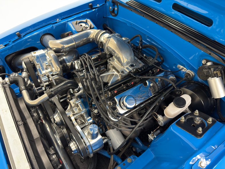 Ford-Mustang-1988-Grabber-Blue-Black-33