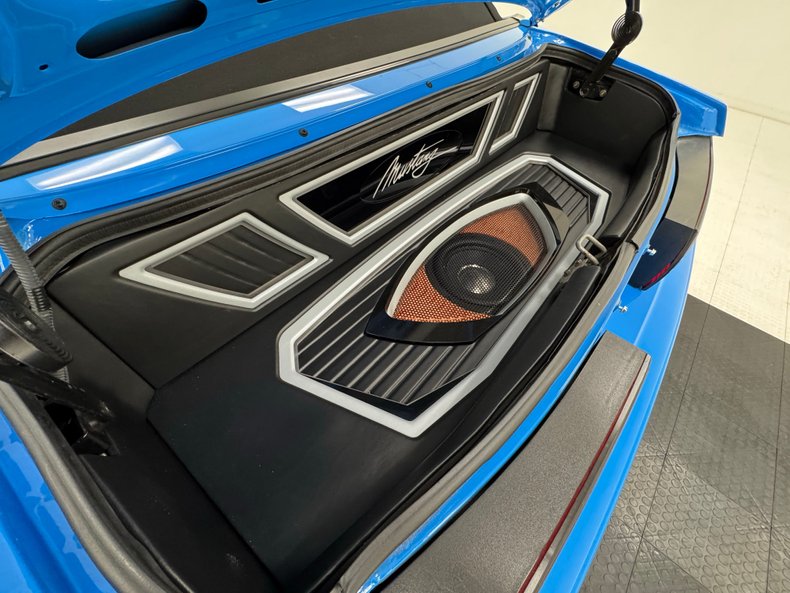 Ford-Mustang-1988-Grabber-Blue-Black-35