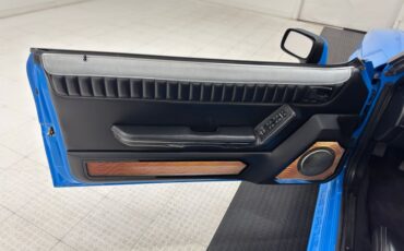 Ford-Mustang-1988-Grabber-Blue-Black-38