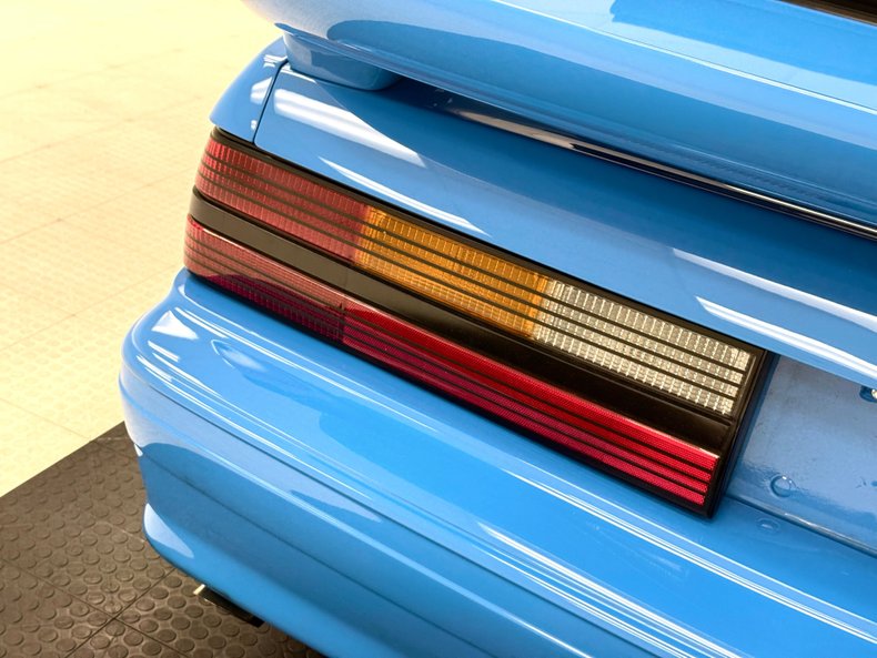 Ford-Mustang-1988-Grabber-Blue-Black-7