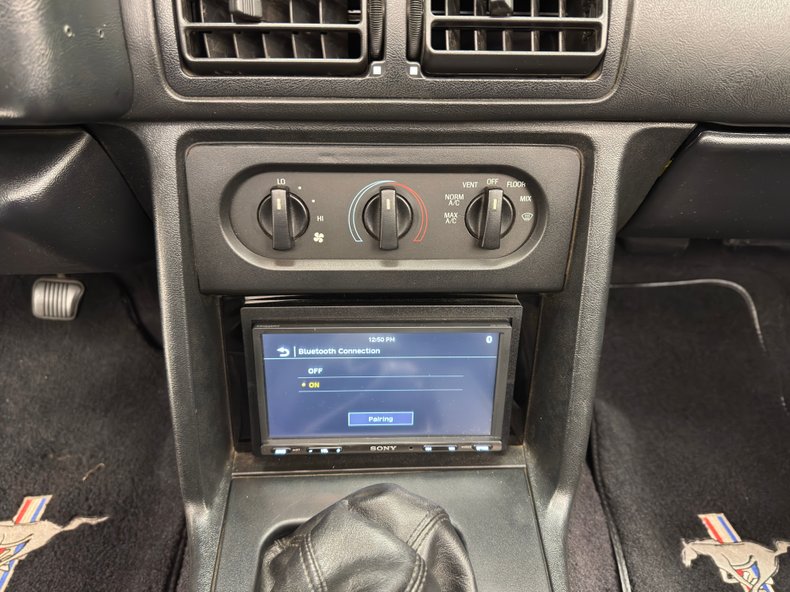 Ford-Mustang-1990-Cabernet-Red-Black-10