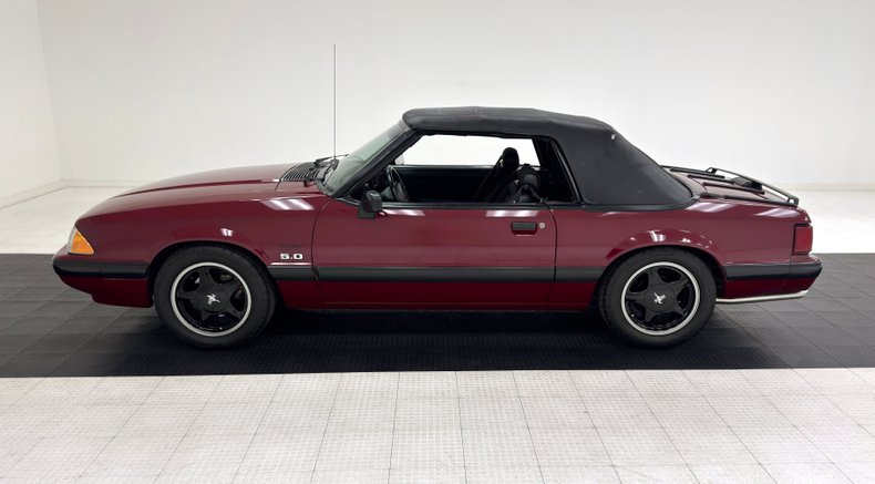 Ford-Mustang-1990-Cabernet-Red-Black-12