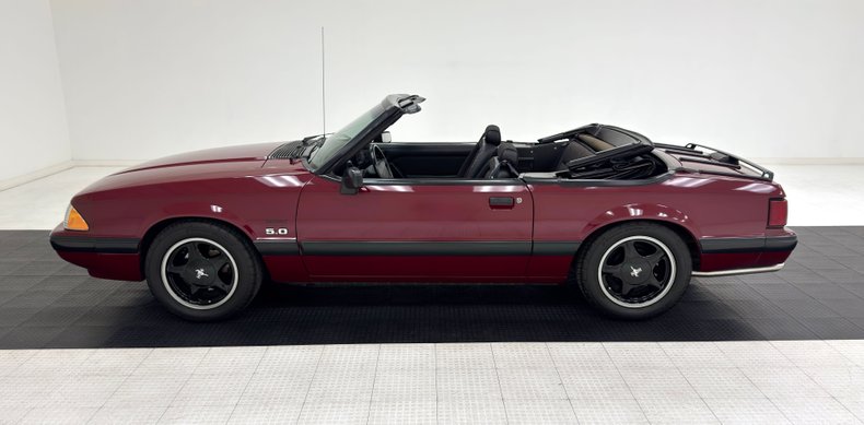 Ford-Mustang-1990-Cabernet-Red-Black-13