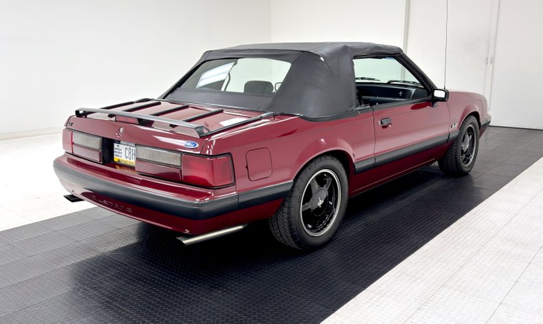 Ford-Mustang-1990-Cabernet-Red-Black-15