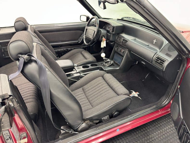 Ford-Mustang-1990-Cabernet-Red-Black-21
