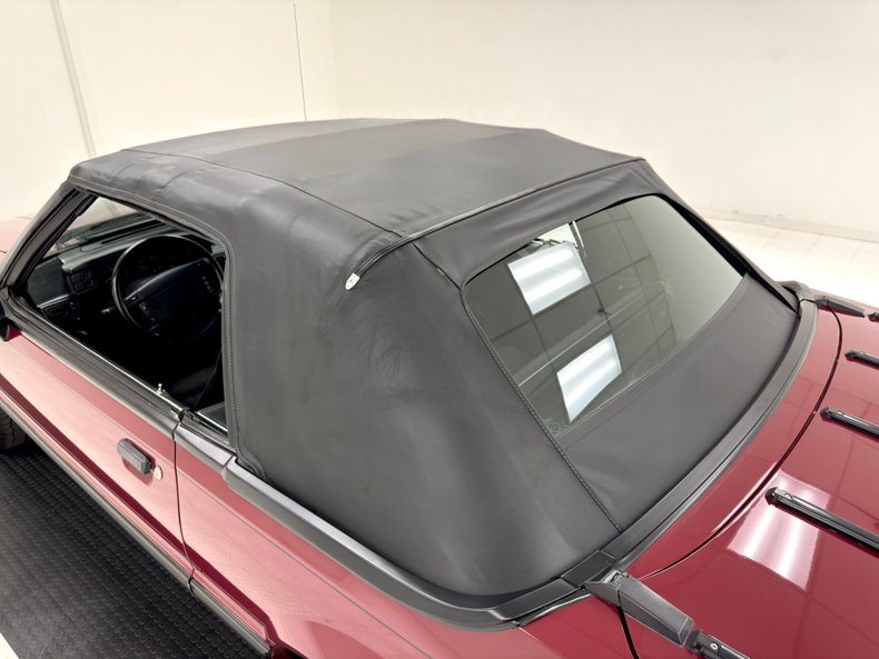 Ford-Mustang-1990-Cabernet-Red-Black-24