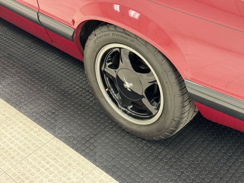 Ford-Mustang-1990-Cabernet-Red-Black-26