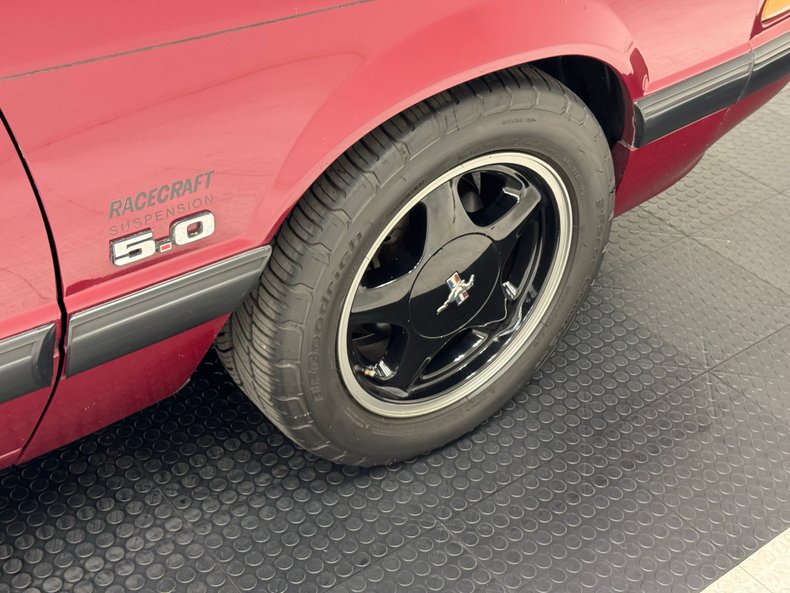 Ford-Mustang-1990-Cabernet-Red-Black-28