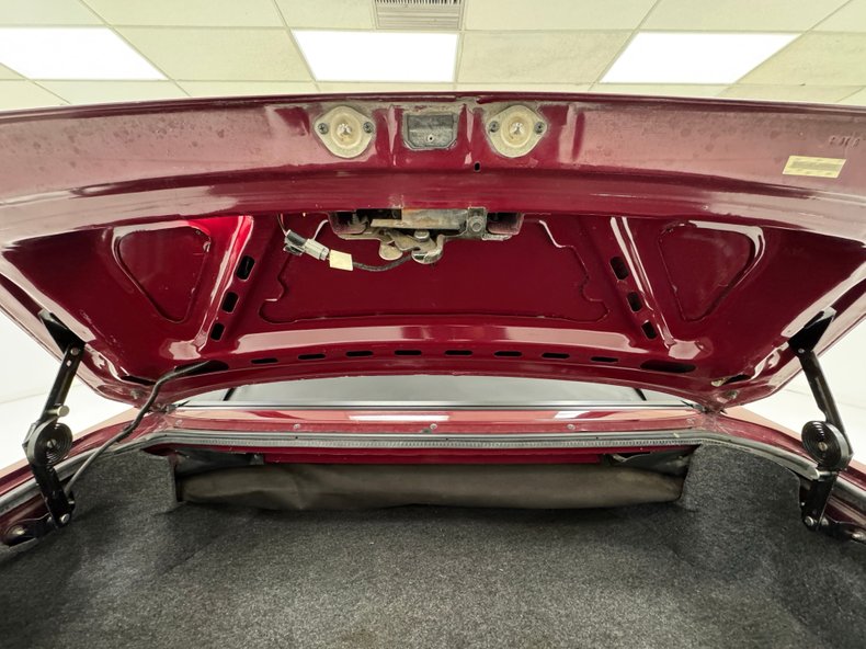 Ford-Mustang-1990-Cabernet-Red-Black-35