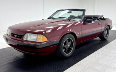 Ford-Mustang-1990-Cabernet-Red-Black