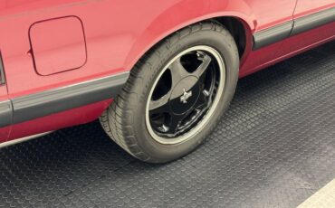 Ford-Mustang-1990-Cabernet-Red-Black-4