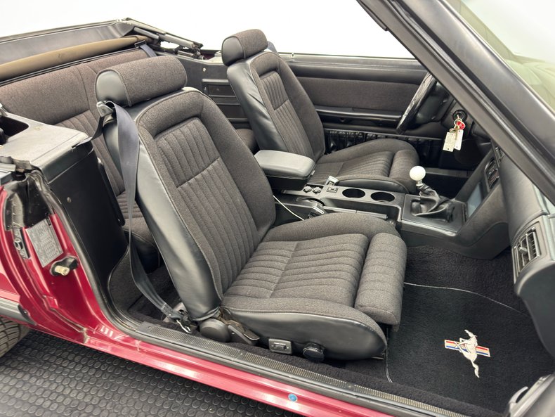 Ford-Mustang-1990-Cabernet-Red-Black-43