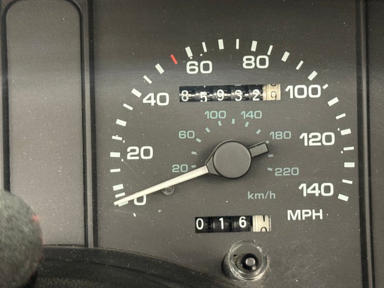 Ford-Mustang-1990-Cabernet-Red-Black-7