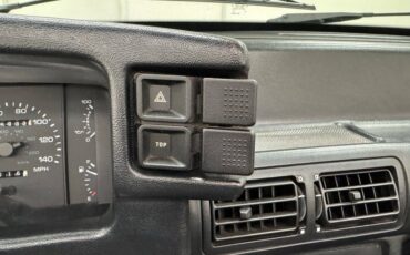 Ford-Mustang-1990-Cabernet-Red-Black-8