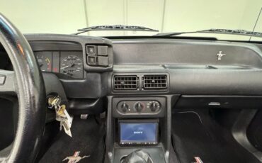 Ford-Mustang-1990-Cabernet-Red-Black-9