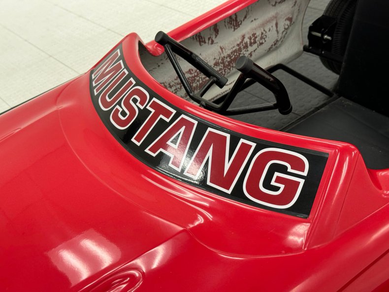 Ford-Mustang-1994-Rio-Red-Saddle-28