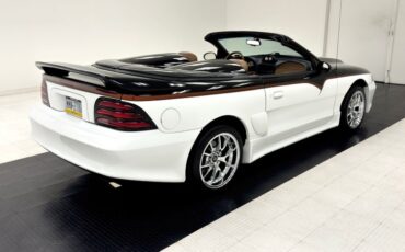 Ford-Mustang-1995-Black-Saddle-15