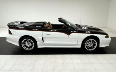 Ford-Mustang-1995-Black-Saddle-16