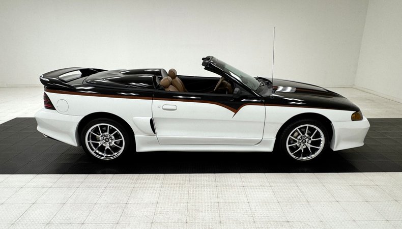 Ford-Mustang-1995-Black-Saddle-16