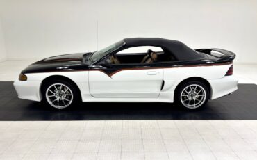 Ford-Mustang-1995-Black-Saddle-2