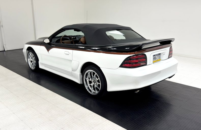 Ford-Mustang-1995-Black-Saddle-4