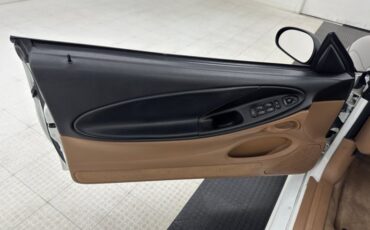 Ford-Mustang-1995-Black-Saddle-40